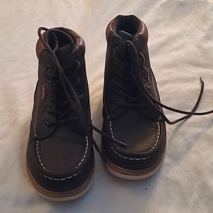 size 2 Boys Levi's boots